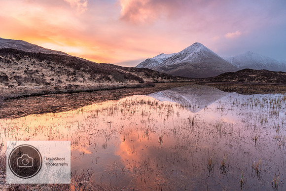 Frosty_Sunrise_Glamaig